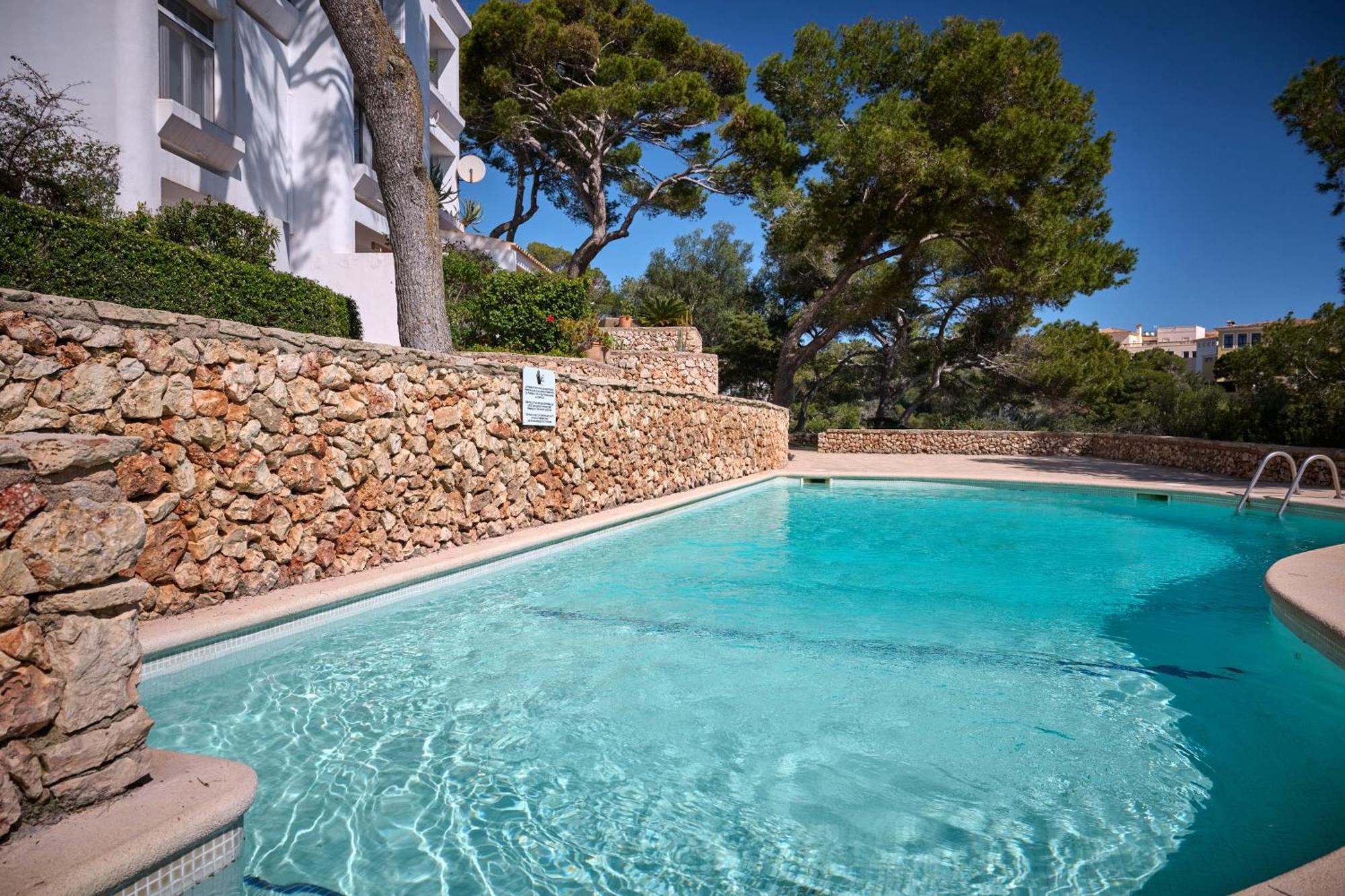 Sea Frontline Apartment 'Faraona'. Pool. Wifi Сантаньи Экстерьер фото